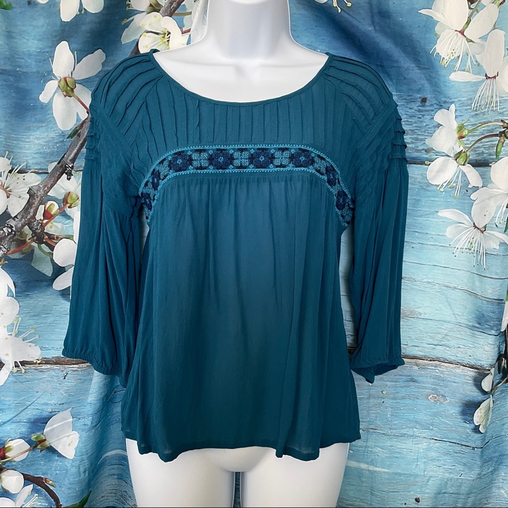 Lucky Brand blouse w/ crossstich pin tuck detail